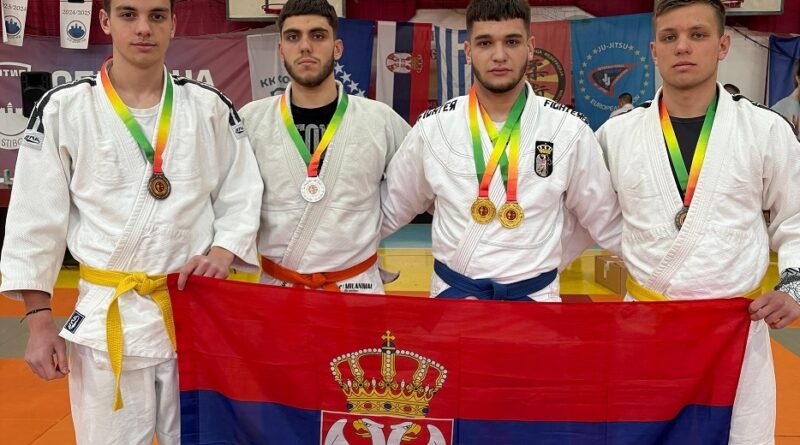 ЧЕТИРИ МЕДАЉЕ ЗА ТАКМИЧАРЕ „БУШИДА“, ЗЛАТО ОСВОЈИО СТРАХИЊА ЈЕВТИЋ