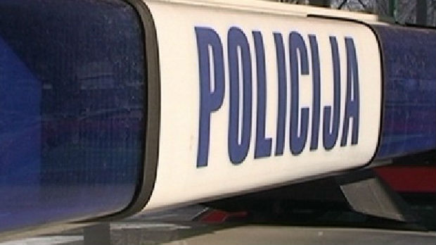 ХАПШЕЊЕ ЗБОГ НЕЛЕГАЛНЕ ЕКСПЛОАТАЦИЈЕ ШЉУНКА