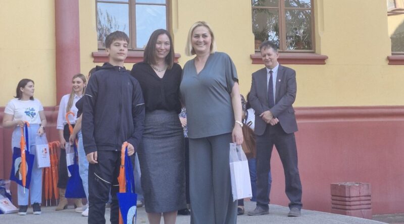 СМЕДЕРЕВСКИ ОСНОВЦИ УСПЕШНИ НА „КЊИЖЕВНОЈ ОЛИМПИЈАДИ“ У СРЕМСКИМ КАРЛОВЦИМА