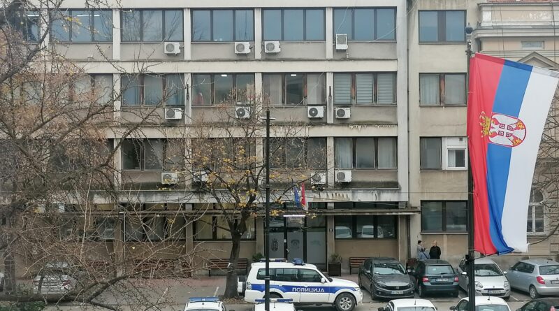 ДОБИО 500 ЕВРА ЗА ПАЉЕЊЕ АУТОМОБИЛА